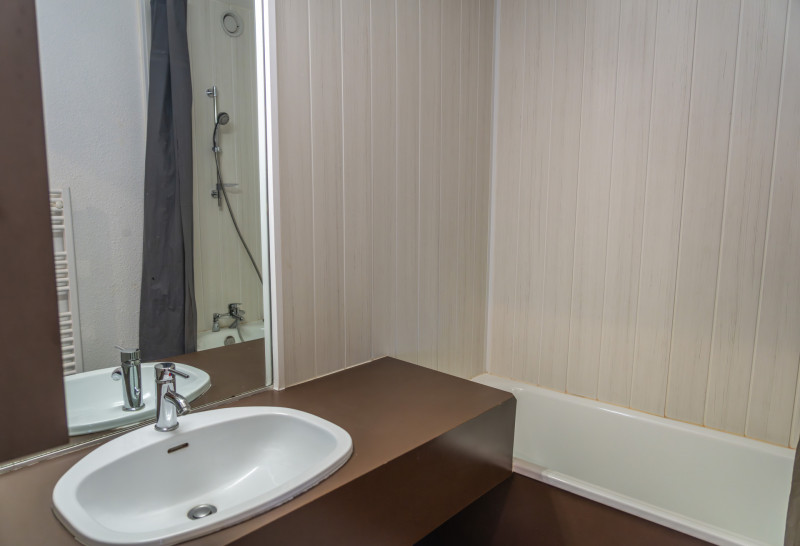 LocationAppartementLesOrres_AgenceDesOrres_B404 LocationAppartementLesOrres_AgenceDesOrres_B404