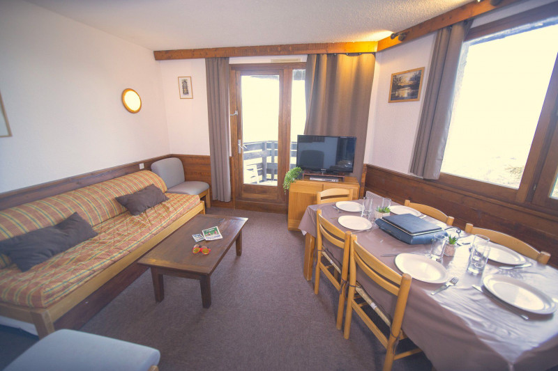 LocationAppartementLesOrres_AgenceDesOrres_B1001 LocationAppartementLesOrres_AgenceDesOrres_B1001