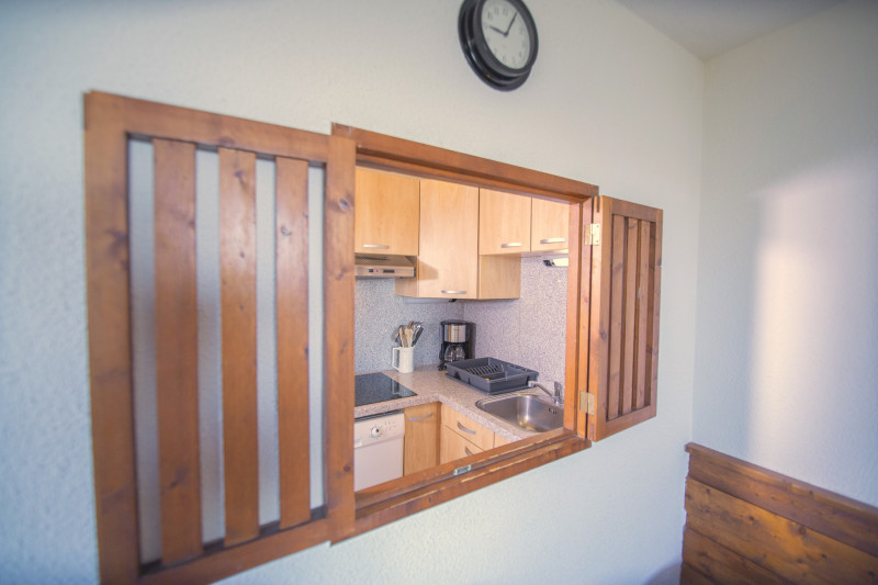 LocationAppartementLesOrres_AgenceDesOrres_B1001 LocationAppartementLesOrres_AgenceDesOrres_B1001