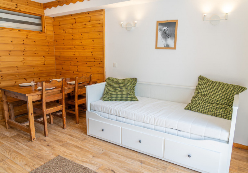 LocationAppartementLesOrres_AgenceDesOrres_MZ2015 LocationAppartementLesOrres_AgenceDesOrres_MZ2015