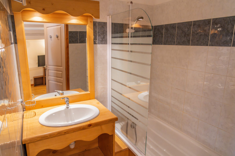 LocationAppartementLesOrres_AgenceDesOrres_MZ2015 LocationAppartementLesOrres_AgenceDesOrres_MZ2015