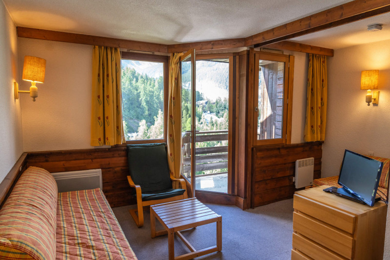 LocationAppartementLesOrres_AgenceDesOrres_B509 LocationAppartementLesOrres_AgenceDesOrres_B509