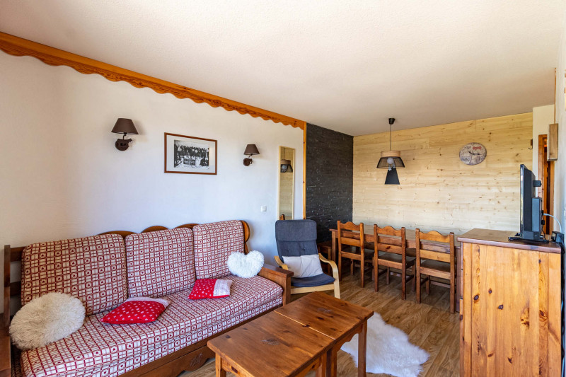 LocationAppartementLesOrres_AgenceDesOrres_MZ1204 LocationAppartementLesOrres_AgenceDesOrres_MZ1204