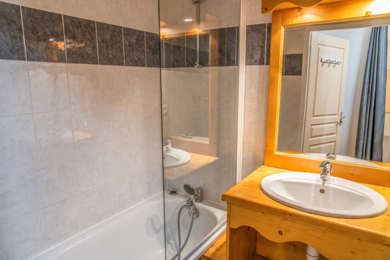 LocationAppartementLesOrres_AgenceDesOrres_MBB203 LocationAppartementLesOrres_AgenceDesOrres_MBB203