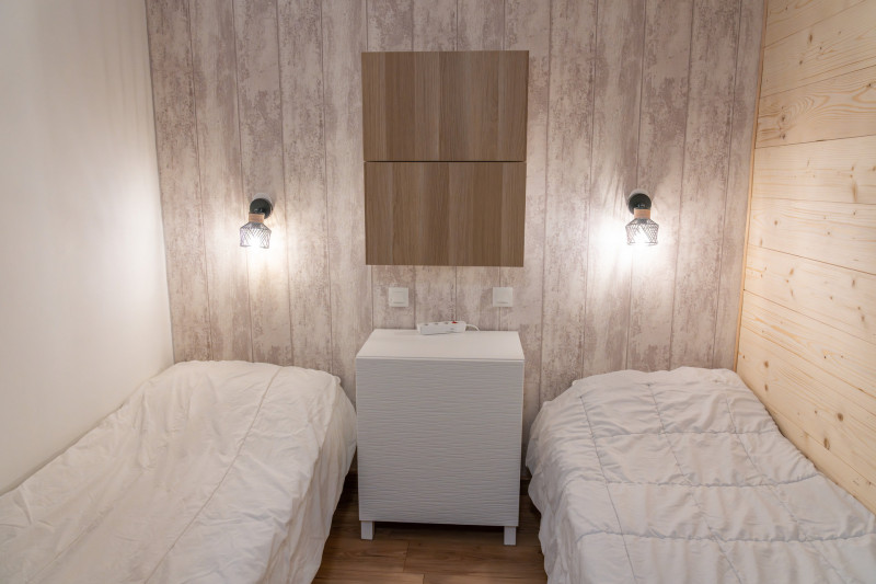 LocationAppartementLesOrres_AgenceDesOrres_MBB203 LocationAppartementLesOrres_AgenceDesOrres_MBB203