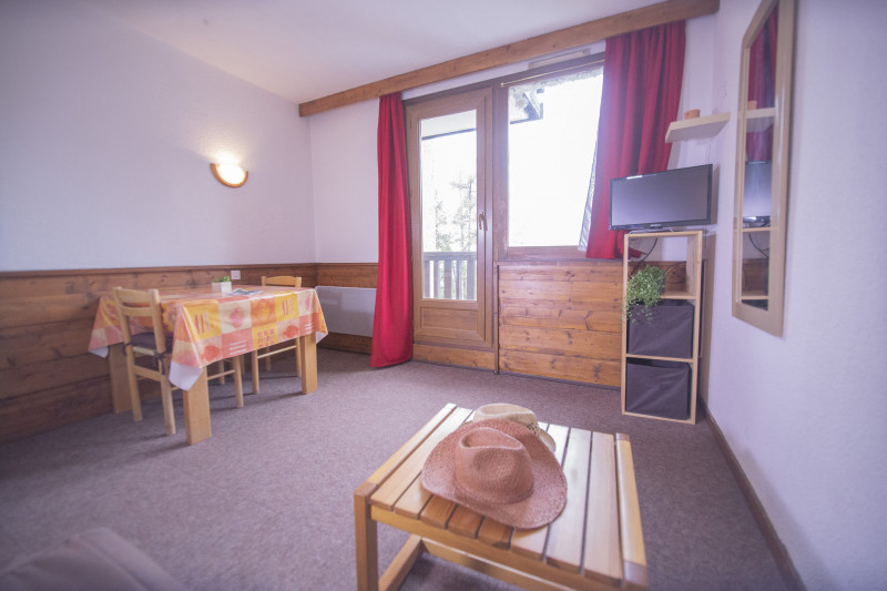 LocationAppartementLesOrres_AgenceDesOrres_B714 LocationAppartementLesOrres_AgenceDesOrres_B714