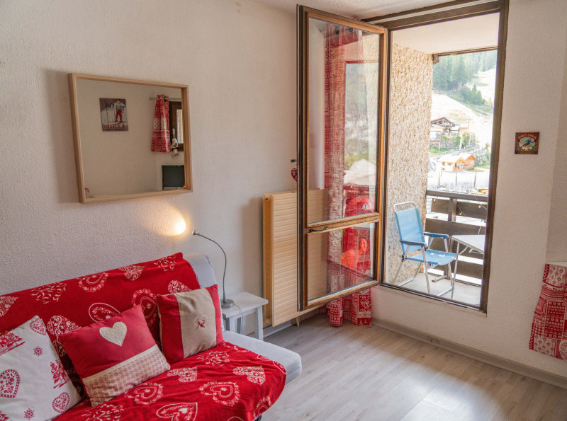 LocationAppartementLesOrres_AgenceDesOrres_BOU513 LocationAppartementLesOrres_AgenceDesOrres_BOU513