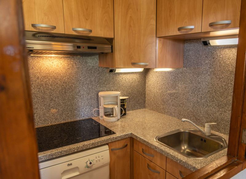LocationAppartementLesOrres_AgenceDesOrres_B303 LocationAppartementLesOrres_AgenceDesOrres_B303