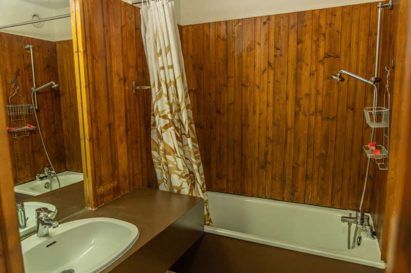 LocationAppartementLesOrres_AgenceDesOrres_B303 LocationAppartementLesOrres_AgenceDesOrres_B303
