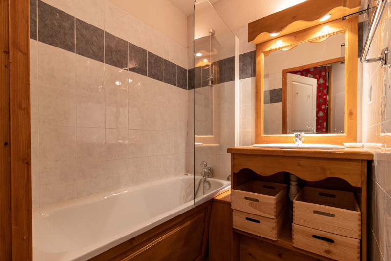 LocationAppartementLesOrres_AgenceDesOrres_MBB307 LocationAppartementLesOrres_AgenceDesOrres_MBB307