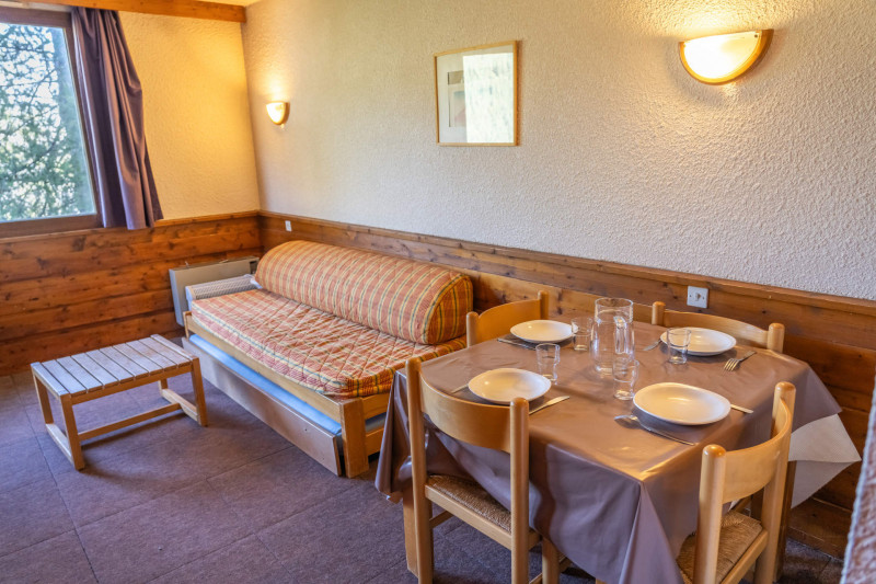 LocationAppartementLesOrres_AgenceDesOrres_B502 LocationAppartementLesOrres_AgenceDesOrres_B502