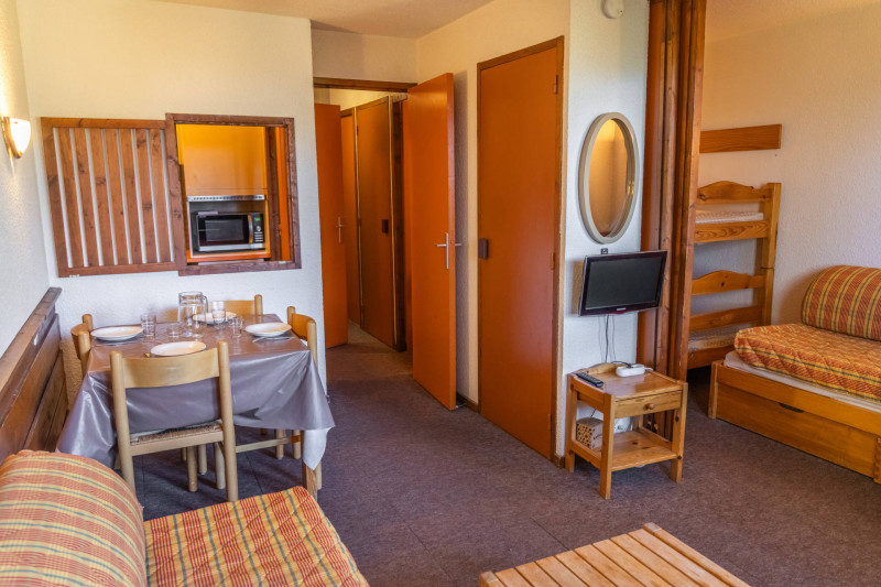 LocationAppartementLesOrres_AgenceDesOrres_B502 LocationAppartementLesOrres_AgenceDesOrres_B502