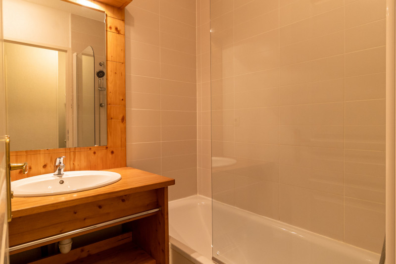 LocationAppartementLesOrres_AgenceDesOrres_BDA501 LocationAppartementLesOrres_AgenceDesOrres_BDA501