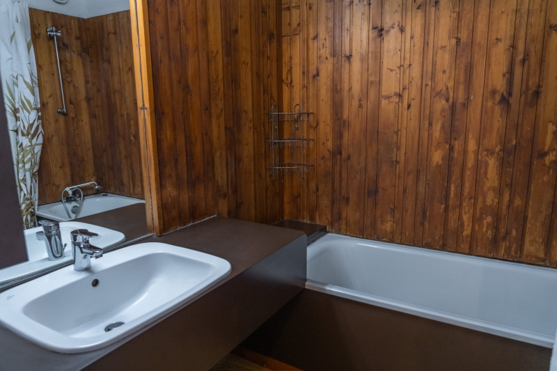 LocationAppartementLesOrres_AgenceDesOrres_B1011 LocationAppartementLesOrres_AgenceDesOrres_B1011