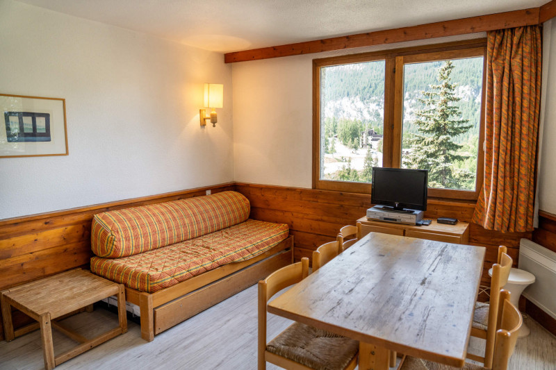 LocationAppartementLesOrres_AgenceDesOrres_B103 LocationAppartementLesOrres_AgenceDesOrres_B103