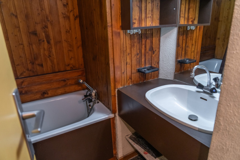 LocationAppartementLesOrres_AgenceDesOrres_B707 LocationAppartementLesOrres_AgenceDesOrres_B707