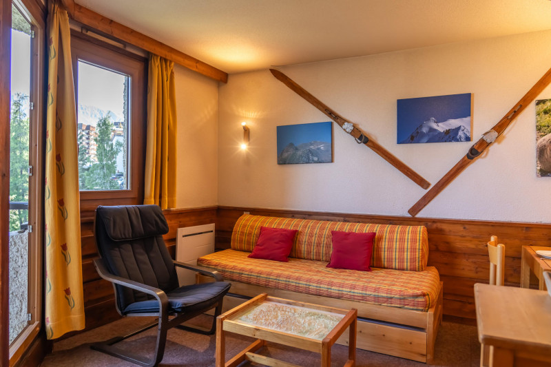 LocationAppartementLesOrres_AgenceDesOrres_B715 LocationAppartementLesOrres_AgenceDesOrres_B715