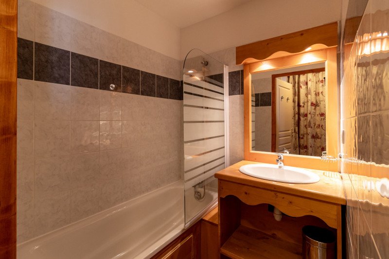 LocationAppartementLesOrres_AgenceDesOrres_MZ2201 LocationAppartementLesOrres_AgenceDesOrres_MZ2201