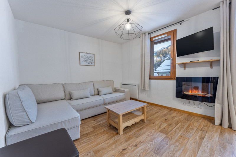 LocationAppartementLesOrres_AgenceDesOrres_BMA216 LocationAppartementLesOrres_AgenceDesOrres_BMA216
