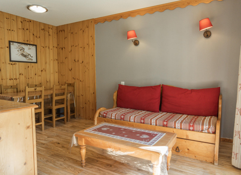 LocationAppartementLesOrres_AgenceDesOrres_MBC103 LocationAppartementLesOrres_AgenceDesOrres_MBC103