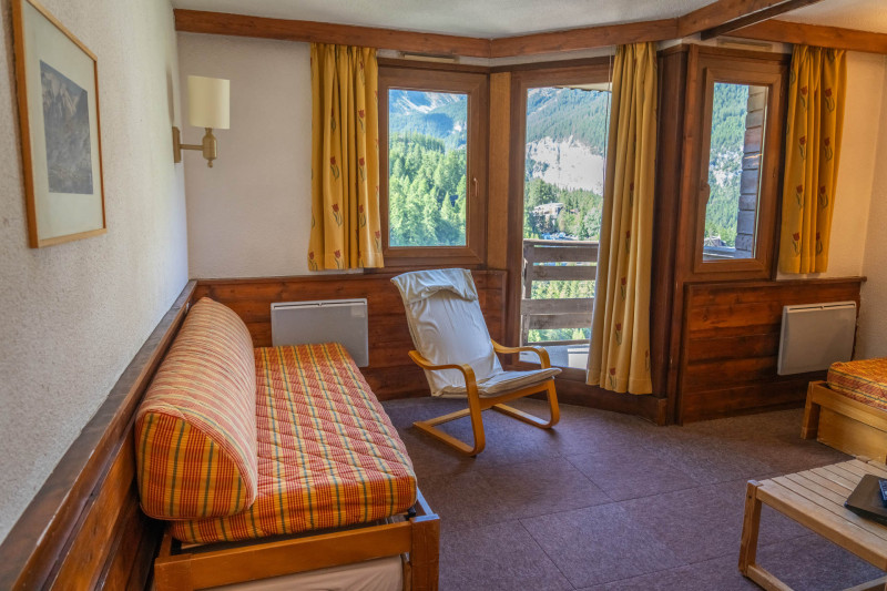 LocationAppartementLesOrres_AgenceDesOrres_B1007 LocationAppartementLesOrres_AgenceDesOrres_B1007