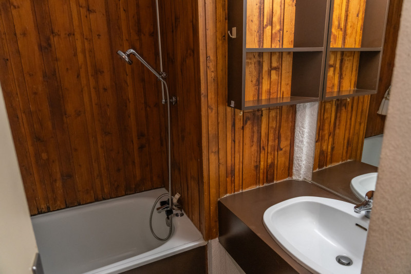 LocationAppartementLesOrres_AgenceDesOrres_B1007 LocationAppartementLesOrres_AgenceDesOrres_B1007