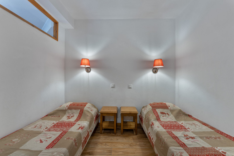 LocationAppartementLesOrres_AgenceDesOrres_MBC104 LocationAppartementLesOrres_AgenceDesOrres_MBC104