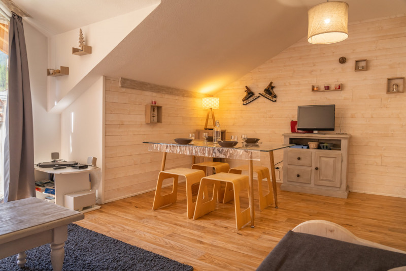 LocationAppartementLesOrres_AgenceDesOrres_MBB404 LocationAppartementLesOrres_AgenceDesOrres_MBB404