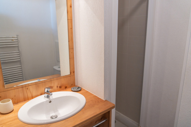 LocationAppartementLesOrres_AgenceDesOrres_BDA704 LocationAppartementLesOrres_AgenceDesOrres_BDA704
