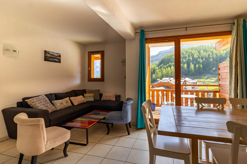 LocationAppartementLesOrres_AgenceDesOrres_BDA502 LocationAppartementLesOrres_AgenceDesOrres_BDA502