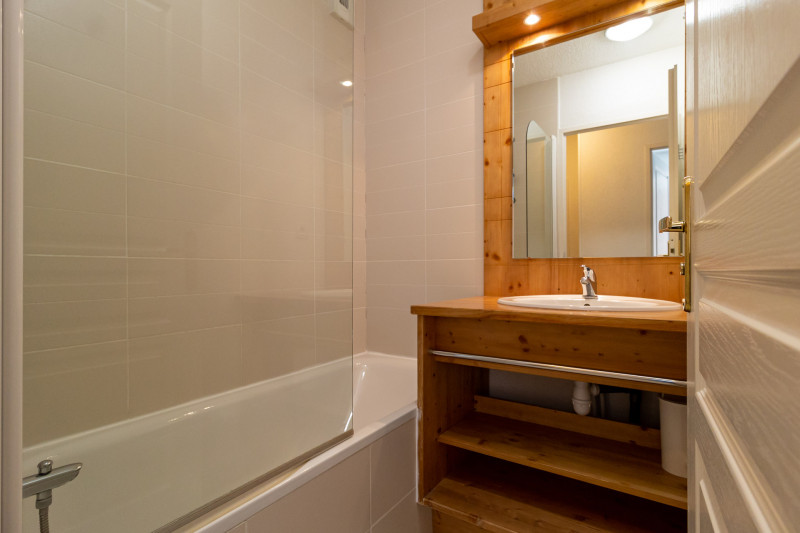 LocationAppartementLesOrres_AgenceDesOrres_BDA502 LocationAppartementLesOrres_AgenceDesOrres_BDA502