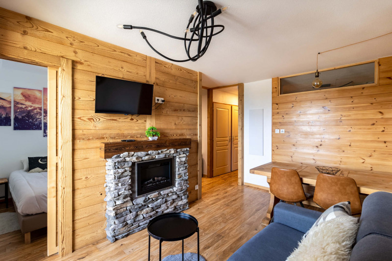 LocationAppartementLesOrres_AgenceDesOrres_MZ2209 LocationAppartementLesOrres_AgenceDesOrres_MZ2209