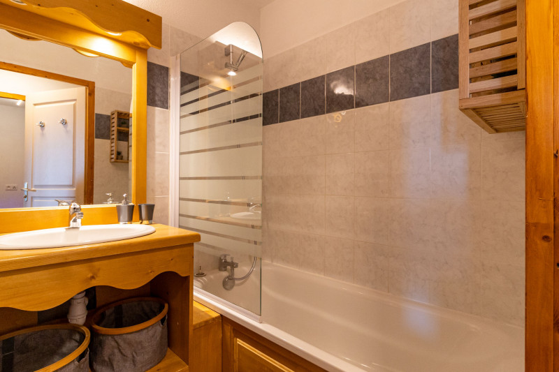 LocationAppartementLesOrres_AgenceDesOrres_MZ2209 LocationAppartementLesOrres_AgenceDesOrres_MZ2209