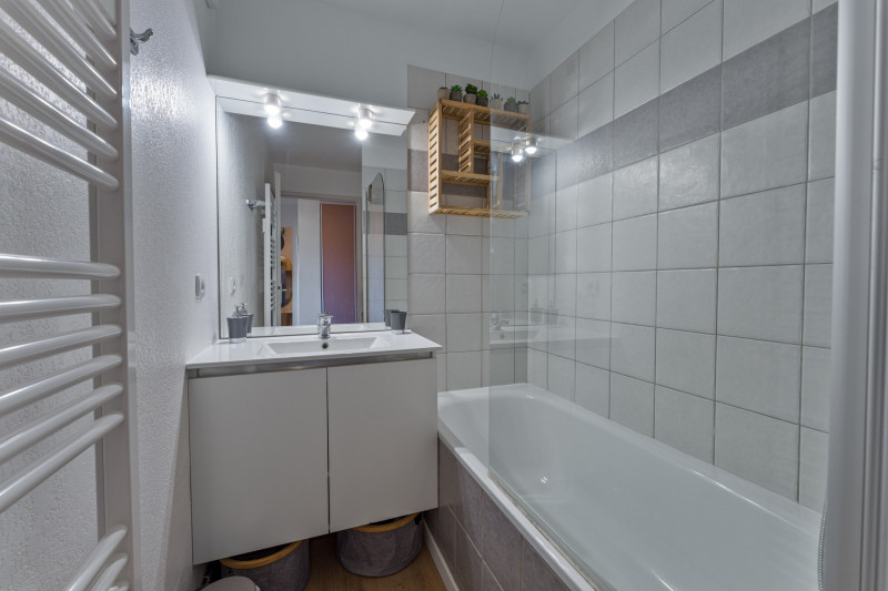 LocationAppartementLesOrres_AgenceDesOrres_BMB003 LocationAppartementLesOrres_AgenceDesOrres_BMB003