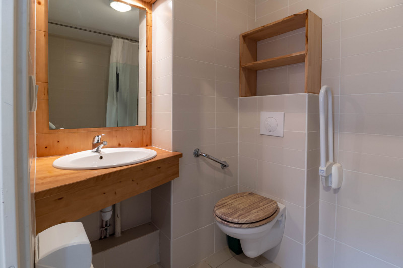 LocationAppartementLesOrres_AgenceDesOrres_BDA516 LocationAppartementLesOrres_AgenceDesOrres_BDA516
