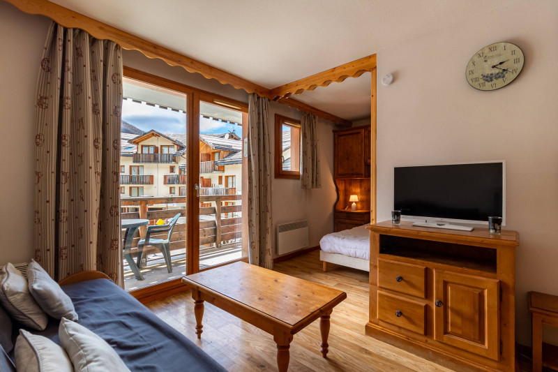 LocationAppartementLesOrres_AgenceDesOrres_MBC709 LocationAppartementLesOrres_AgenceDesOrres_MBC709