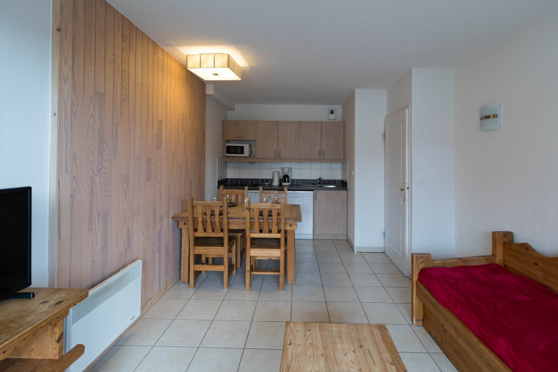 LocationAppartementLesOrres_AgenceDesOrres_BDA208 LocationAppartementLesOrres_AgenceDesOrres_BDA208