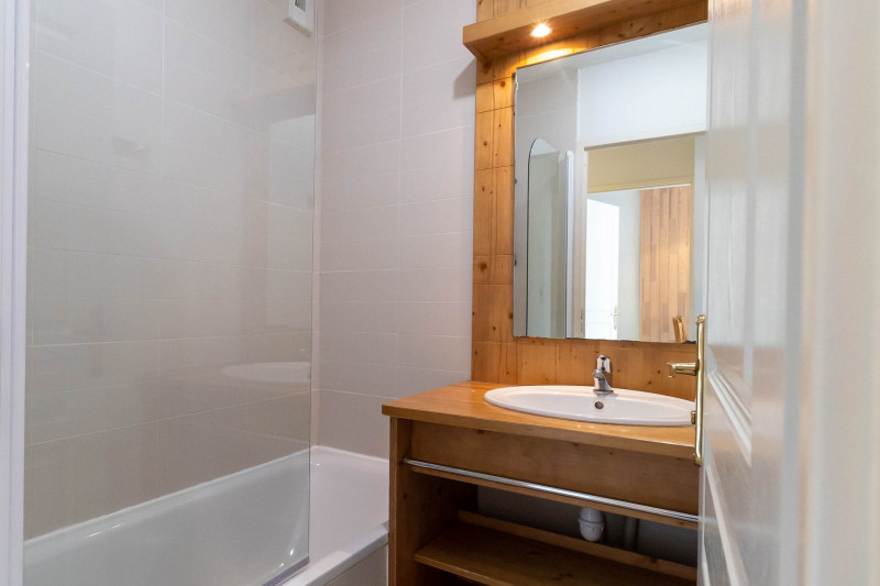 LocationAppartementLesOrres_AgenceDesOrres_BDA108 LocationAppartementLesOrres_AgenceDesOrres_BDA108