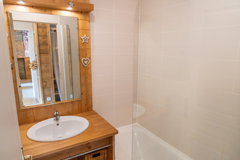 LocationAppartementLesOrres_AgenceDesOrres_BDA418 LocationAppartementLesOrres_AgenceDesOrres_BDA418