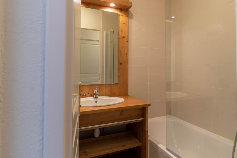 LocationAppartementLesOrres_AgenceDesOrres_BDA107 LocationAppartementLesOrres_AgenceDesOrres_BDA107