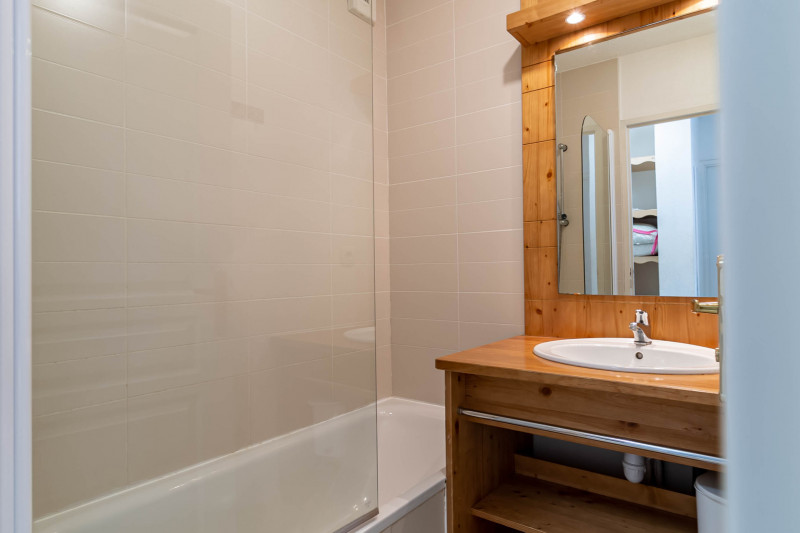 LocationAppartementLesOrres_AgenceDesOrres_BDA503 LocationAppartementLesOrres_AgenceDesOrres_BDA503