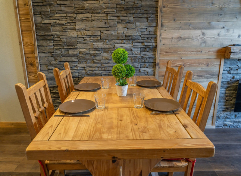 LocationAppartementLesOrres_AgenceDesOrres_BDA701 LocationAppartementLesOrres_AgenceDesOrres_BDA701