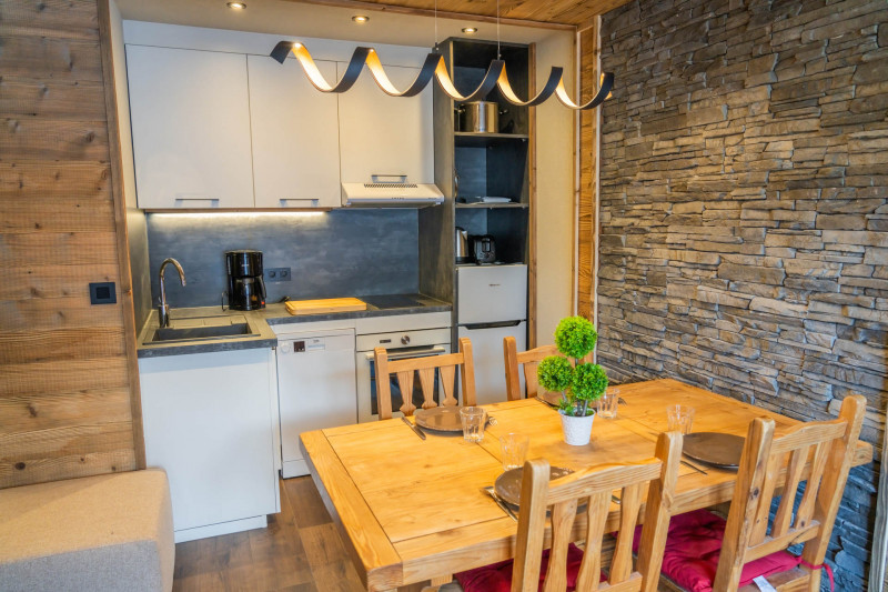 LocationAppartementLesOrres_AgenceDesOrres_BDA701 LocationAppartementLesOrres_AgenceDesOrres_BDA701