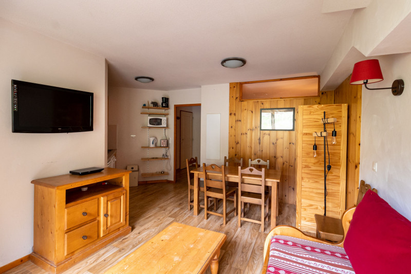 LocationAppartementLesOrres_AgenceDesOrres_MBC705 LocationAppartementLesOrres_AgenceDesOrres_MBC705