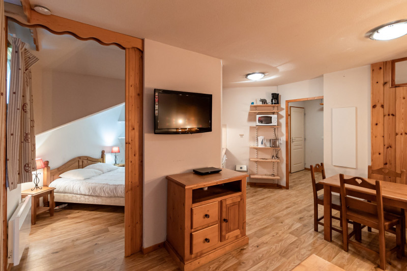 LocationAppartementLesOrres_AgenceDesOrres_MBC705 LocationAppartementLesOrres_AgenceDesOrres_MBC705