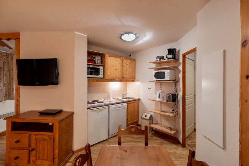 LocationAppartementLesOrres_AgenceDesOrres_MBC705 LocationAppartementLesOrres_AgenceDesOrres_MBC705