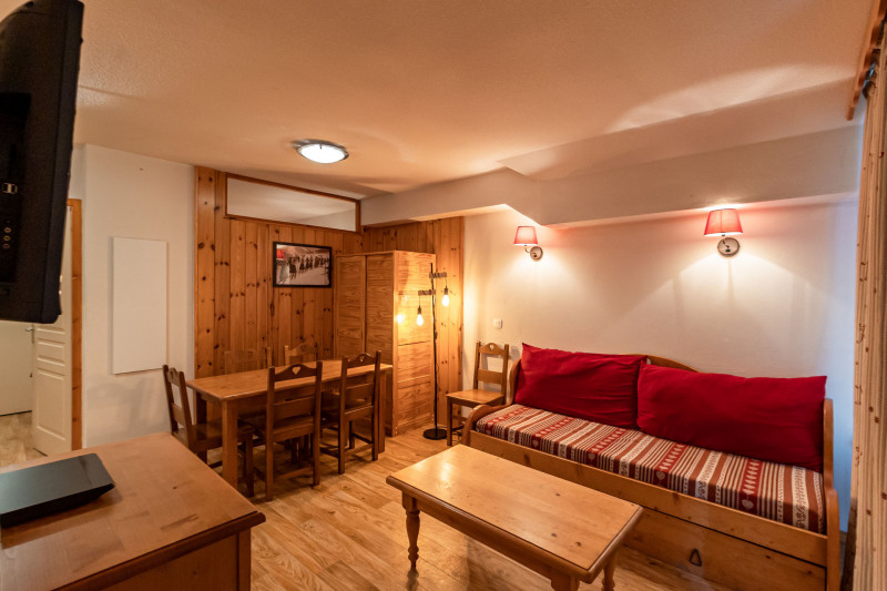 LocationAppartementLesOrres_AgenceDesOrres_MBC705 LocationAppartementLesOrres_AgenceDesOrres_MBC705