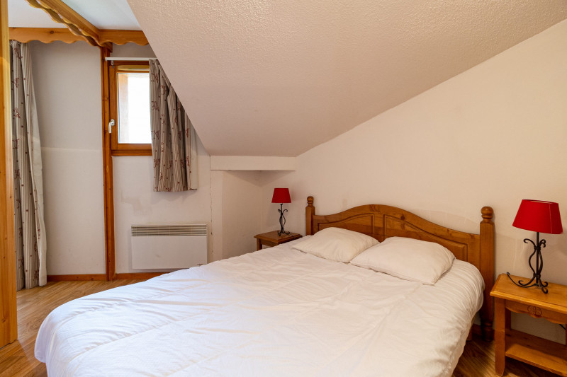LocationAppartementLesOrres_AgenceDesOrres_MBC705 LocationAppartementLesOrres_AgenceDesOrres_MBC705