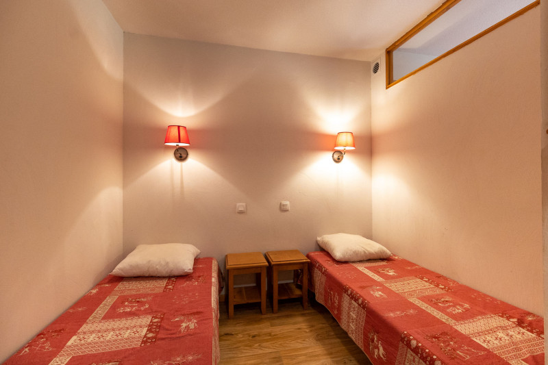 LocationAppartementLesOrres_AgenceDesOrres_MBC705 LocationAppartementLesOrres_AgenceDesOrres_MBC705