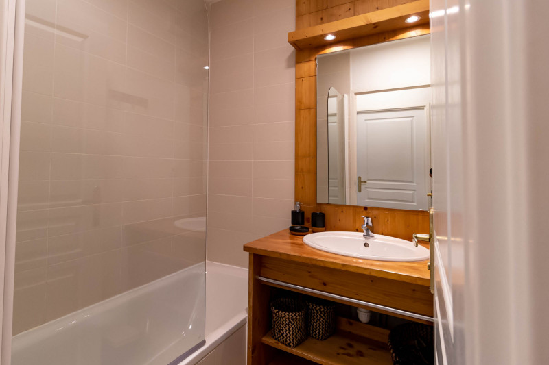 LocationAppartementLesOrres_AgenceDesOrres_BDA402 LocationAppartementLesOrres_AgenceDesOrres_BDA402